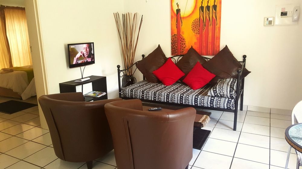 Sunshine Self Catering Apartment Mbombela Luaran gambar